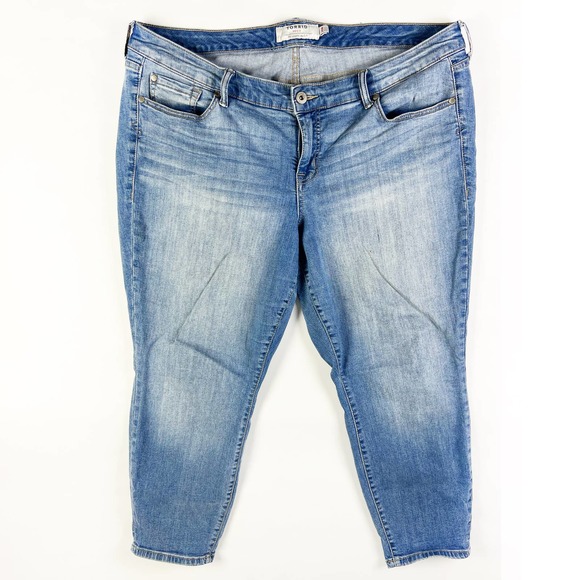 Torrid Denim midrise straight leg crop boyfriend jeans vintage wash size 20 R - Picture 1 of 4
